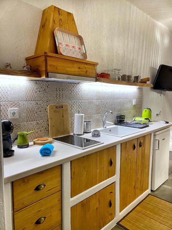 Milos Gem Suites Inn Pachaina Luaran gambar
